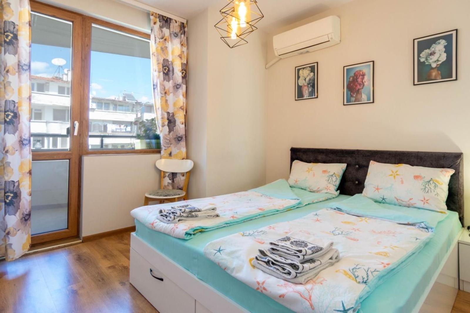 Joy Apartment Burgas Center Private Parking Zewnętrze zdjęcie