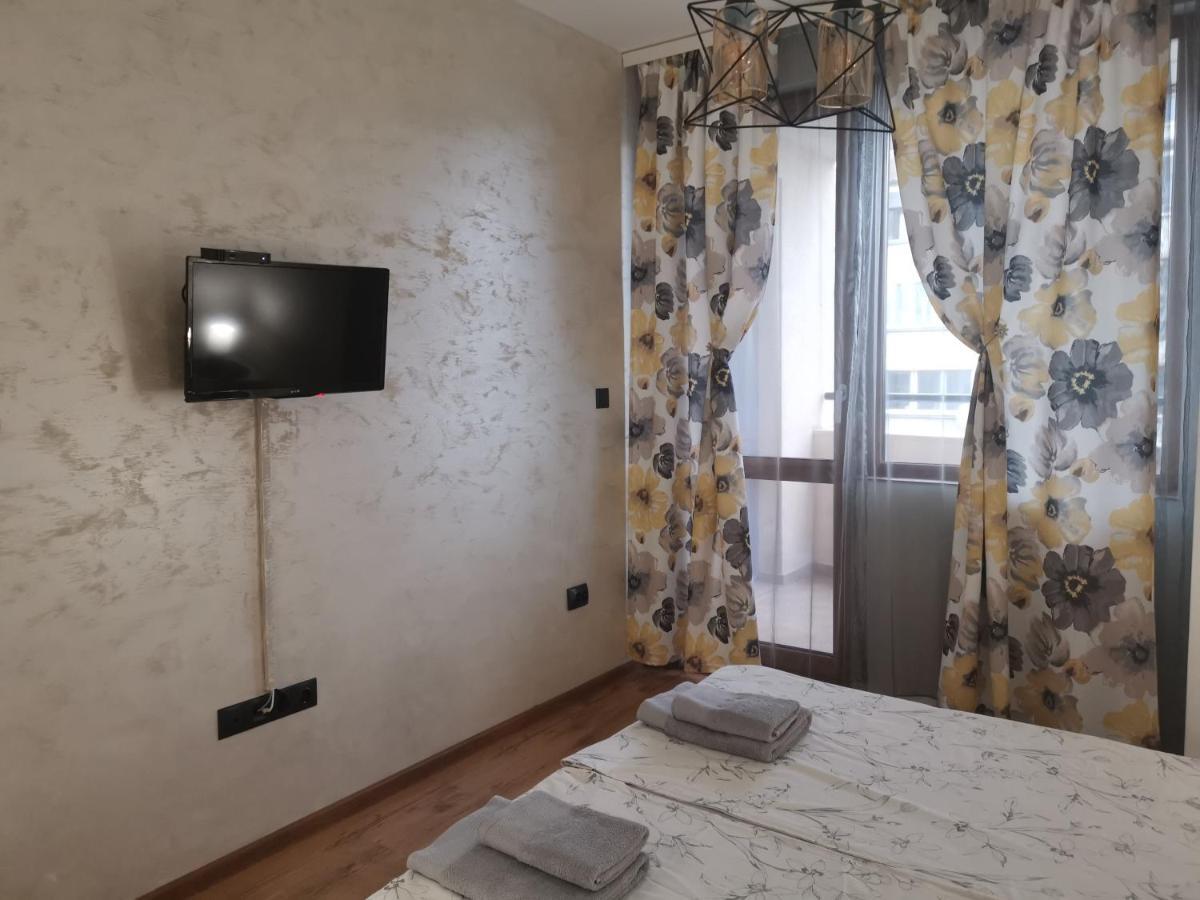 Joy Apartment Burgas Center Private Parking Zewnętrze zdjęcie